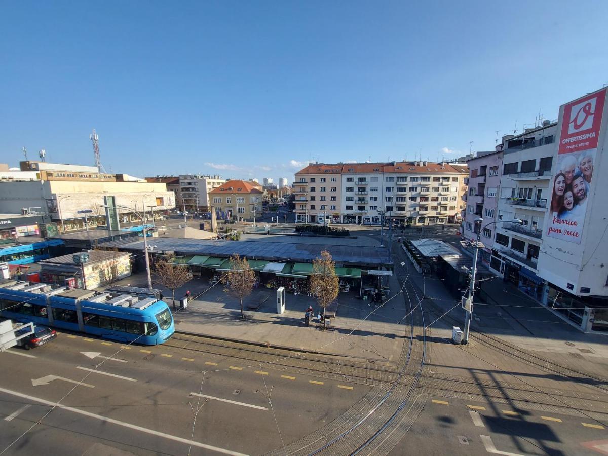 Apartments Square Загреб Экстерьер фото
